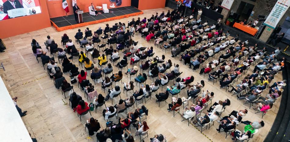 Evitar que a económicas y laborales, mujeres padezcan ahora brechas digitales: SNTE