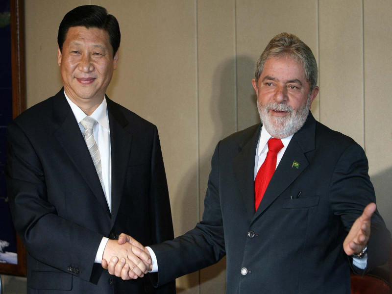 Lula viaja a China, busca propuestas de paz en Ucrania