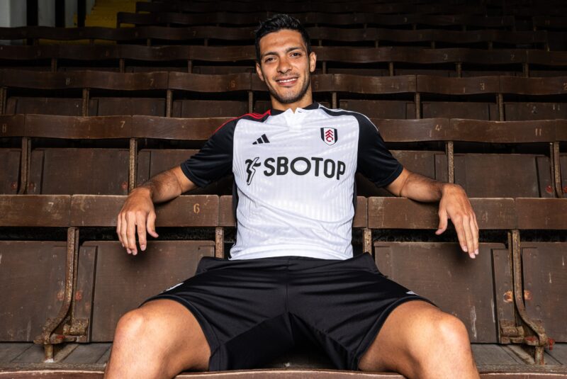 ES OFICIAL: Raúl Jiménez ya es nuevo jugador del Fulham