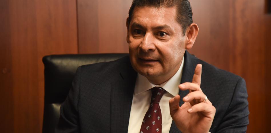 Confía Armenta en participar en contienda interna de Morena para Puebla