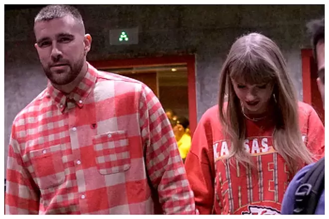 ¿Debe viajar Travis Kelce a Argentina con Taylor Swift?
