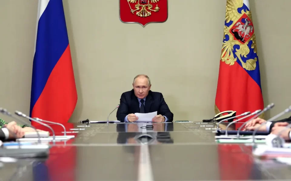 Condenan a nueve años de prisión a opositora de Putin y aliada de Navalni