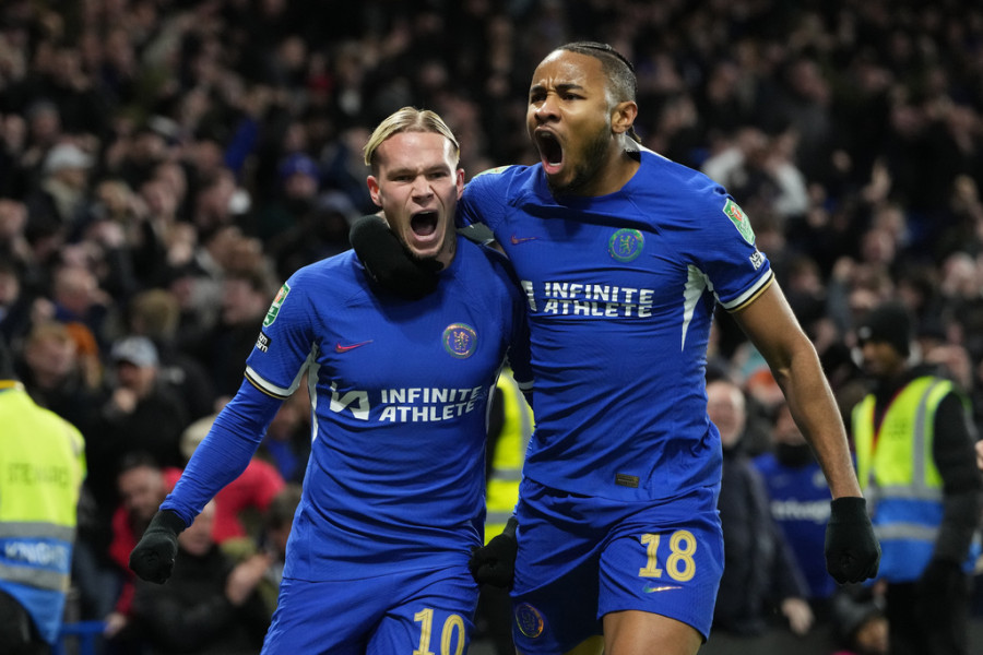 Chelsea y Fulham consiguen triunfos en penales y están en semis de Copa de Liga