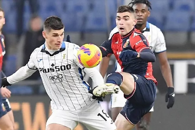 Johan Vásquez y Genoa le meten el pie a Juventus en Serie A