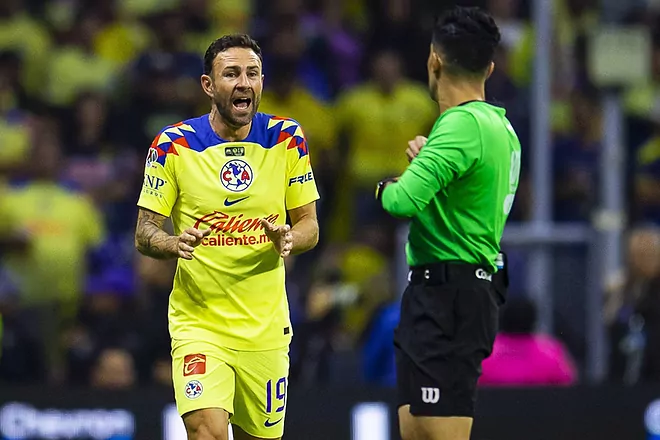 Miguel Layún ‘acepta’ que América recibió ‘ayuda’ del arbitraje en la Final