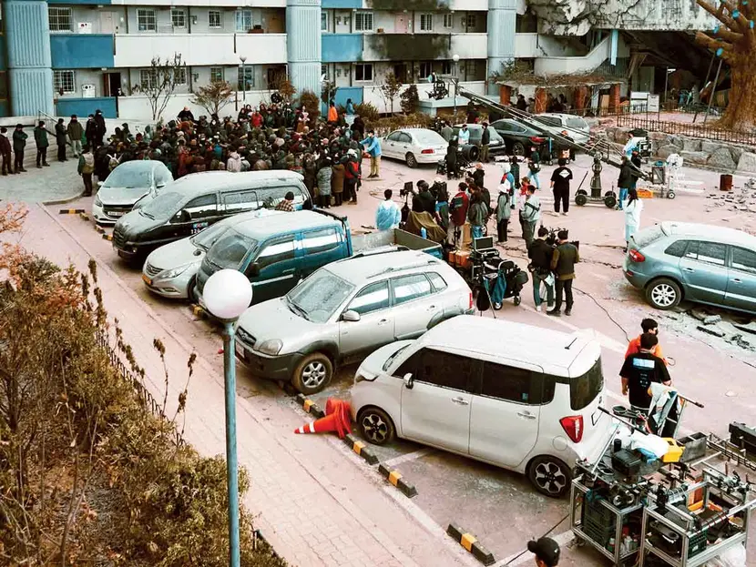 Sobrevivientes. Después del terremoto, una película sobre la obsesión de clases sociales