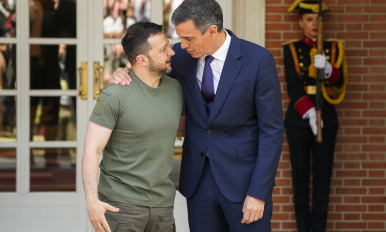 Zelenskyy visita España en busca de más armas para combatir a Rusia