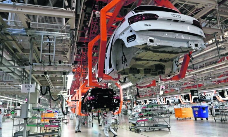 Actividad industrial se contrae en 19 estados