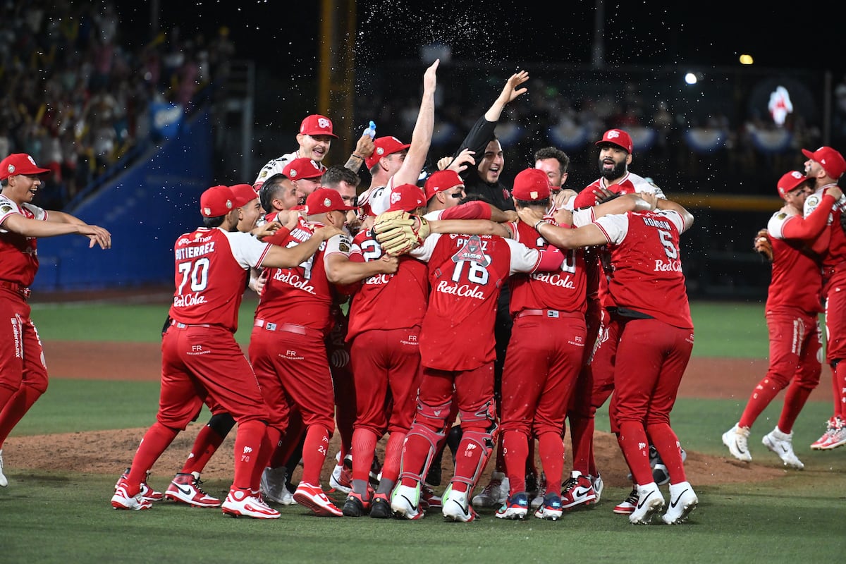 El Renacimiento de los Diablos Rojos: Un Doble Título Histórico en el Mundo del Fútbol Español.