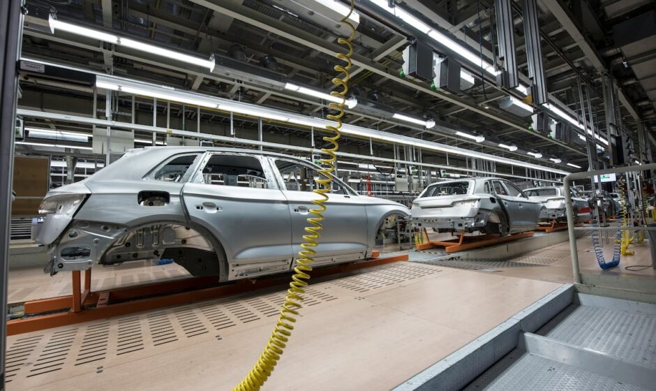 "La Economía en Retroceso: Certeza Jurídica se Convierte en el Factor Clave para el Estancamiento de la Inversión en el Segundo Trimestre del 2025"