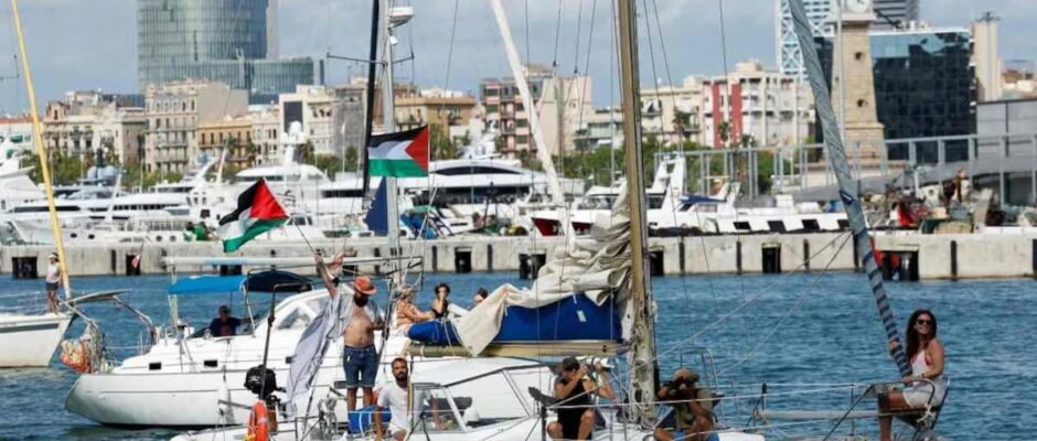 Israel libera a 171 activistas de la flotilla Global Sumud: una victoria para la lucha pacífica por la justicia en el Mediterráneo.