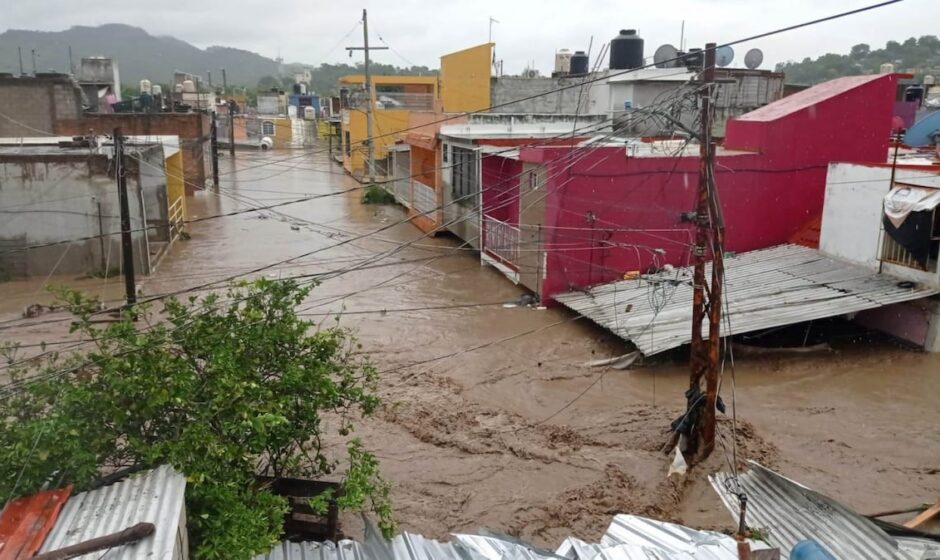 Piden empatía y pronta respuesta de la autoridad ante el dolor de los damnificados por las lluvias: un llamado a la acción para revertir el sufrimiento.