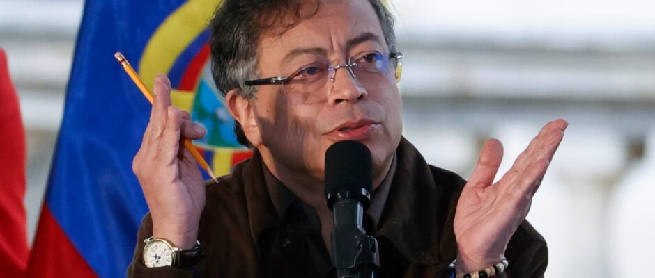 "Trump impone un duro golpe a la relación con Colombia: llama 'líder del narcotráfico' al presidente Petro y corta ayuda financiera"