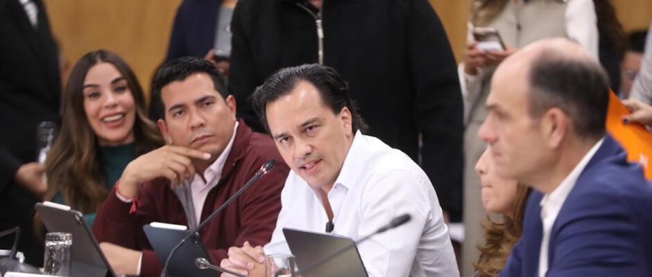 "La Lucha por el Equilibrio: Oposición y Gobiernos se Enfrentan en la Reforma de la Ley de Amparo, un Paso Fundamental para la Justicia"