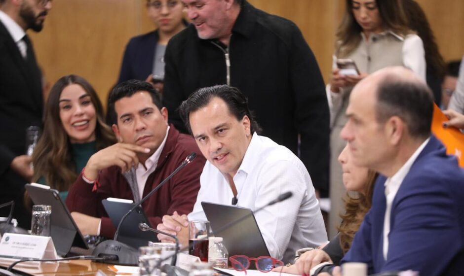 "La Lucha por el Equilibrio: Oposición y Gobiernos se Enfrentan en la Reforma de la Ley de Amparo, un Paso Fundamental para la Justicia"