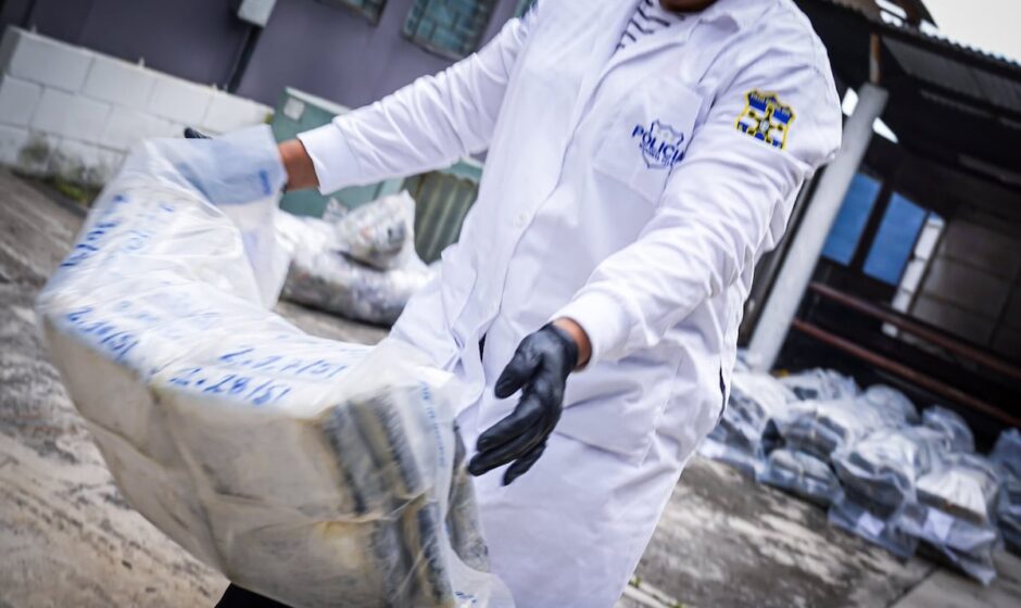 " Operación conjunta logra detener flotilla de droga valuada en millones en la frontera entre Costa Rica y Guatemala"