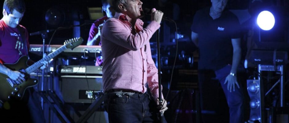 Morrissey desvía la atención de la escena musical mexicana: abrupto aplazamiento de sus shows en Ciudad de México y Guadalajara
