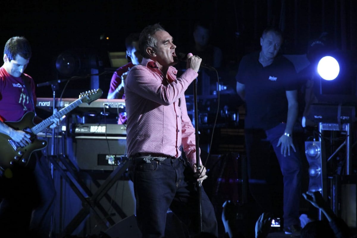 Morrissey desvía la atención de la escena musical mexicana: abrupto aplazamiento de sus shows en Ciudad de México y Guadalajara