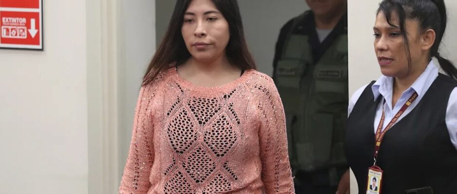 La Sorprendente Escapada de Betssy Chávez: Misteriosas Razones que La Llevan a Buscar Refugio en la Embajada Mexicana de Lima.