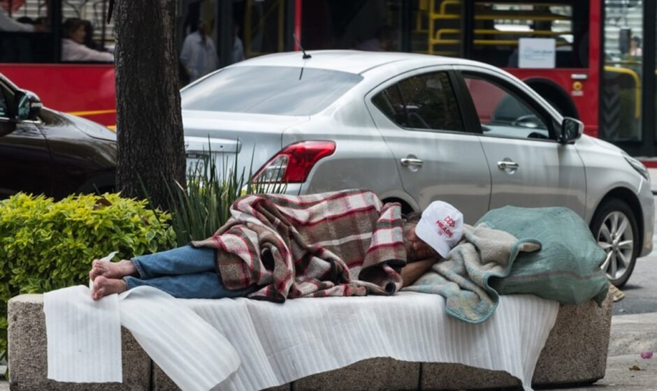 "Desafío a la justicia social: Corte anula sanciones impuestas a personas sin hogar en Morelos, que pagaban hasta 2.900 pesos por vivir en la calle"