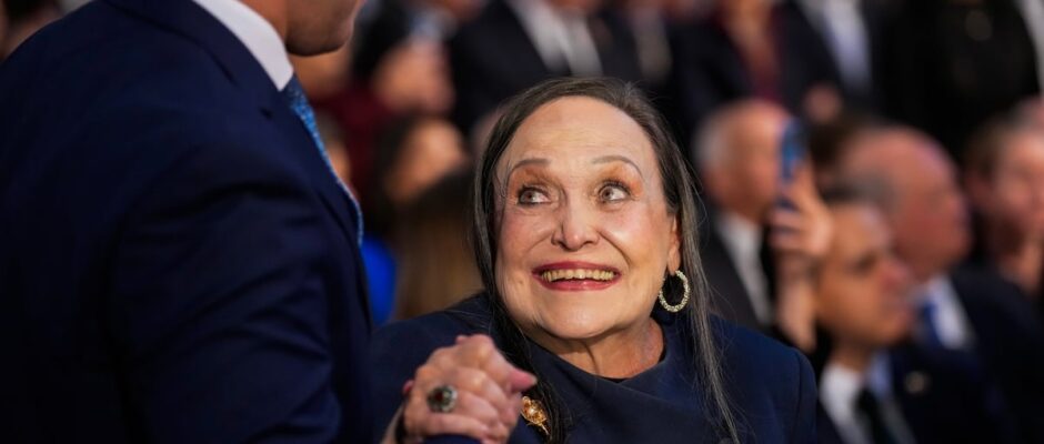 El Éxodo de un Líder: La Historia de Superación de Leopoldo Machado en su Viaje por Alturas hacia el Exilio