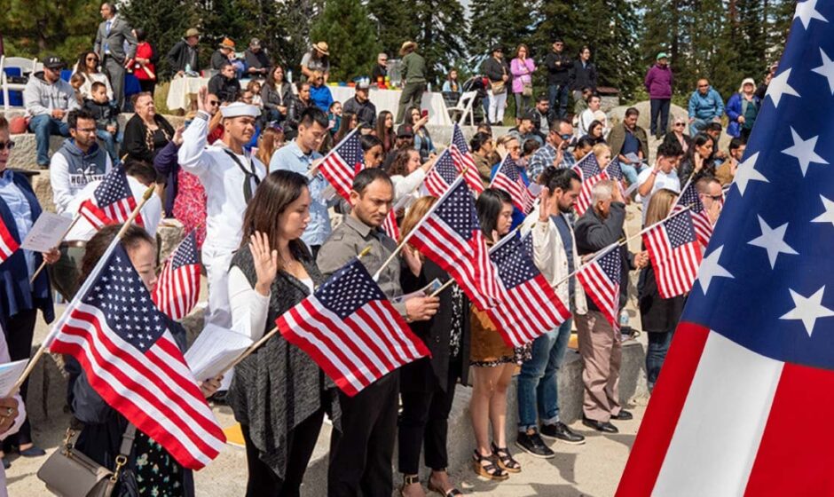 La frontera entre la esperanza y la realidad: los rituales de integración en el corazón del sistema migratorio estadounidense