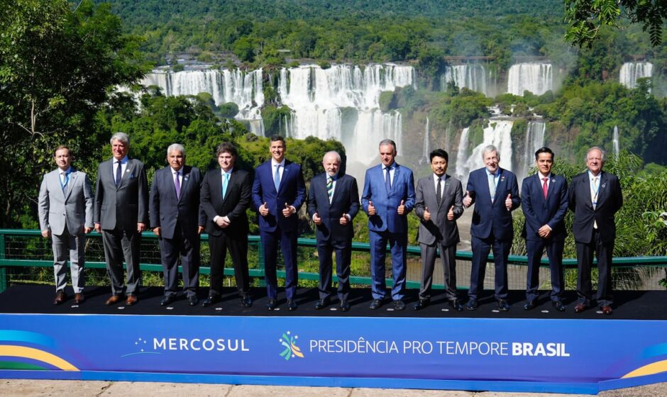 La llama de la democracia vuelve a arder en Venezuela: seis naciones lideran un llamado a la restauración del estado de derecho y la tranquilidad en el país sudamericano.