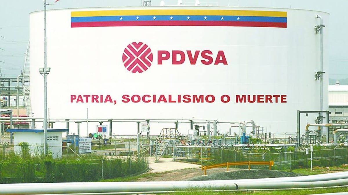 “El imperio del petróleo: Trump apunta a Venezuela con un ultimátum sobre la restitución de activos energéticos”