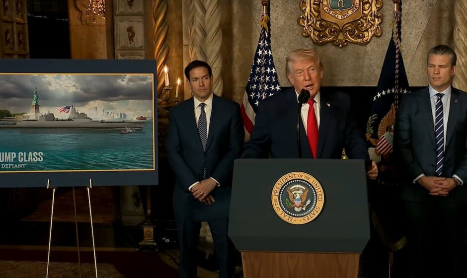 "Trump da un giro a la marina estadounidense: construye buques de guerra 'impresionantes' con su propio nombre en honor"