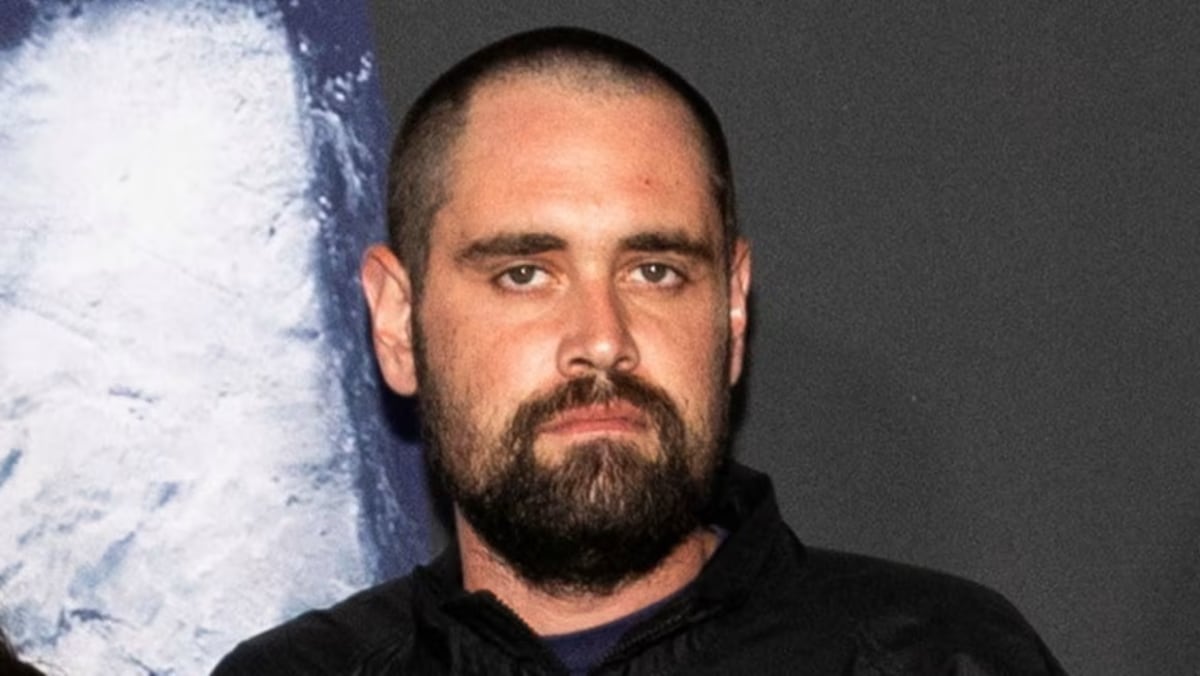 La incertidumbre jurídica que envuelve al hijo del expresidente: ¿Puede un miembro de la familia política asistir a una audiencia sin el visto bueno de los expertos?