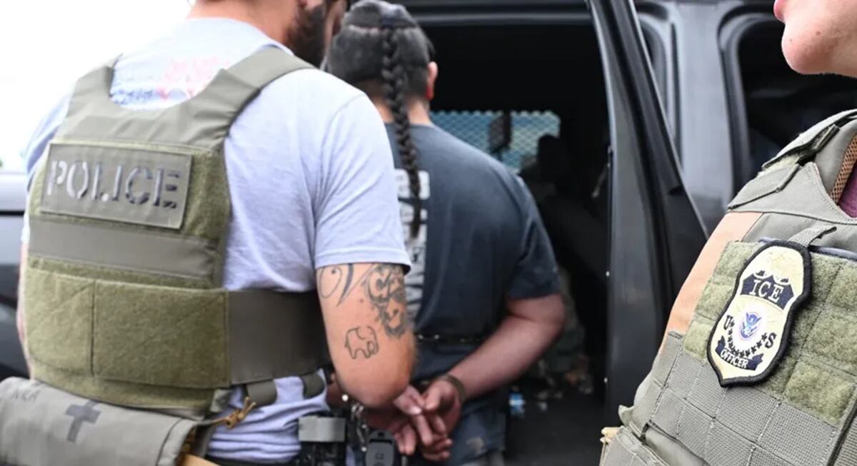 “Escándalo en la Puerta del Sur: Departamento de Seguridad de EU confirma brutal violación de derechos humanos con expulsión forzosa de migrante guatemalteco sin garantías legales”