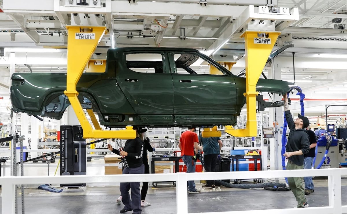 “Canada da un giro a la competencia automovilística: China se abre camino en el mercado canadiense con vehículos eléctricos a precios atractivos, desafiando las políticas proteccionistas de Estados Unidos”