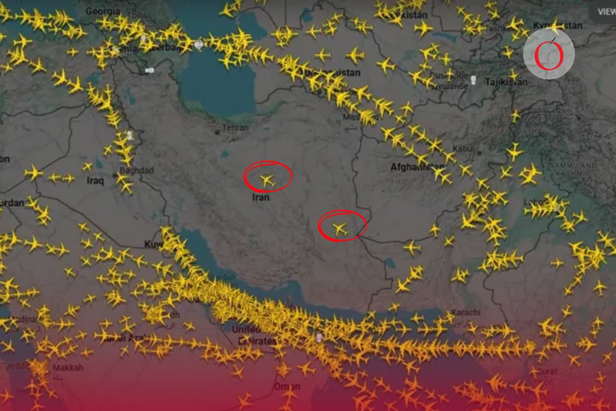 “Vacío sobre Irán: Misterio en los cielos como dos aviones chinos ocupan el espacio aéreo vacante”