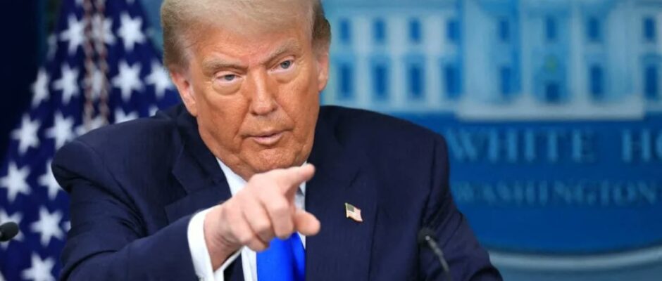 Trump desata una tormenta en Europa: impone aranceles a varios países por disputas sobre Groenlandia y plantea un escenario de crispación internacional.