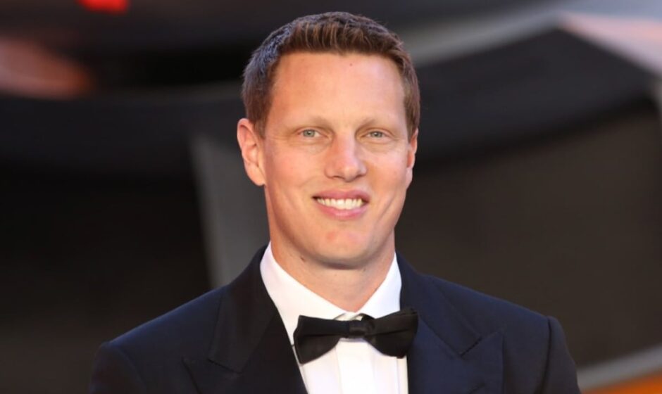 CEO de Paramount ofrece compromisos de producción y estrenos en cine si compra Warner