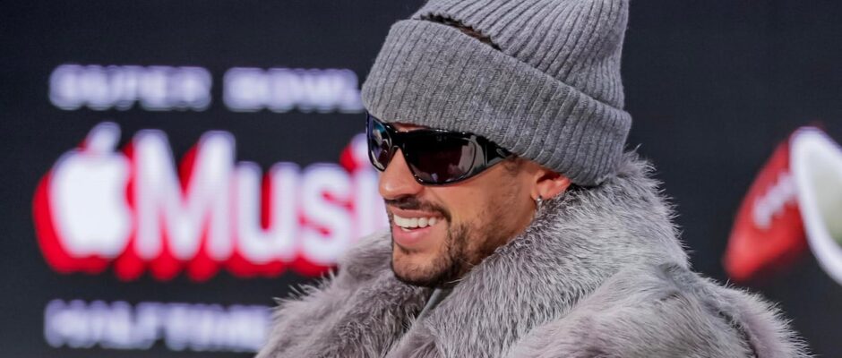 Bad Bunny adelanta lo que será su show de medio tiempo en el Super Bowl LX: “Sólo tienen que preocuparse por bailar”