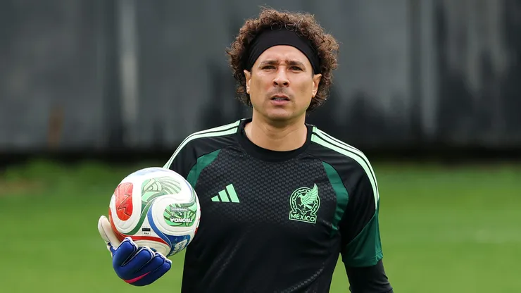 La FIFA podría no darle su reconocimiento a Memo Ochoa