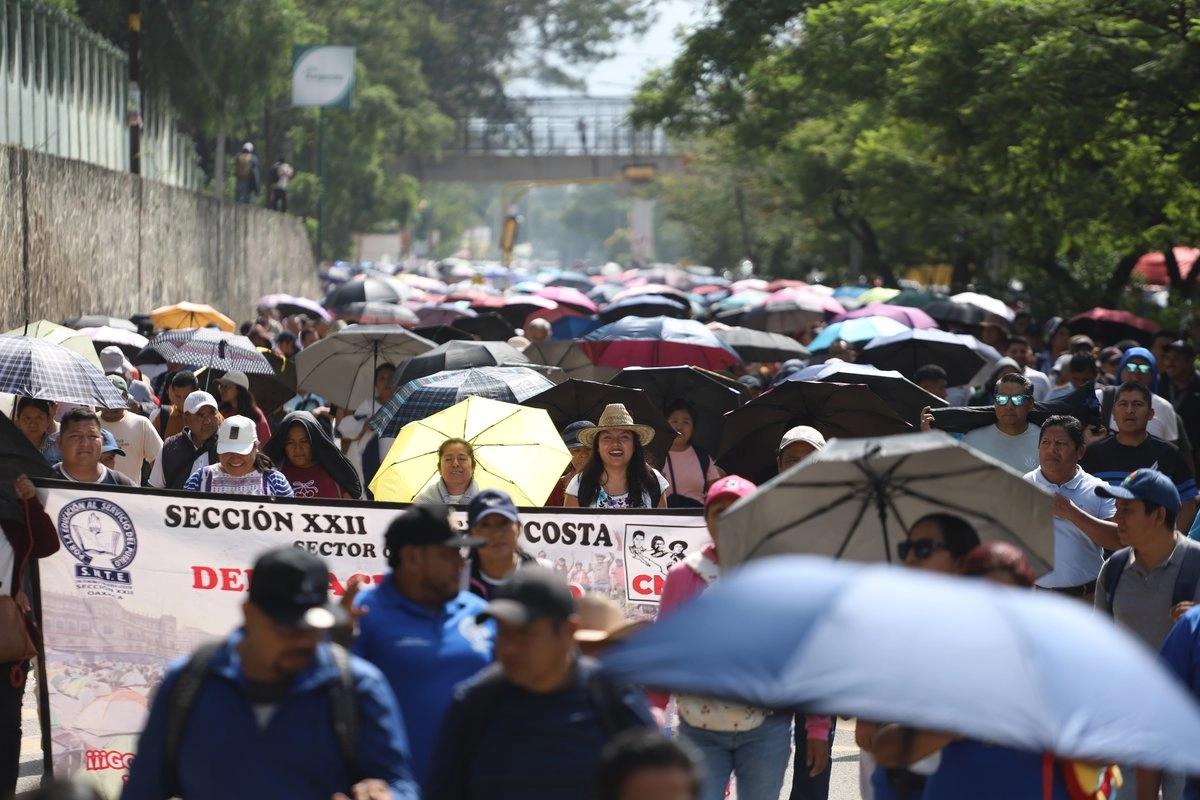 Profesores de educación indígena de la CNTE en Oaxaca inician paro de 72 horas por déficit de plazas
